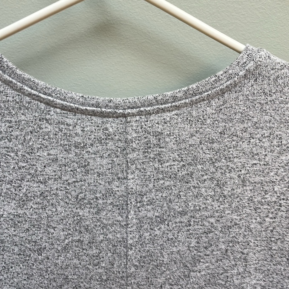 Size medium - Picture 3 of 4